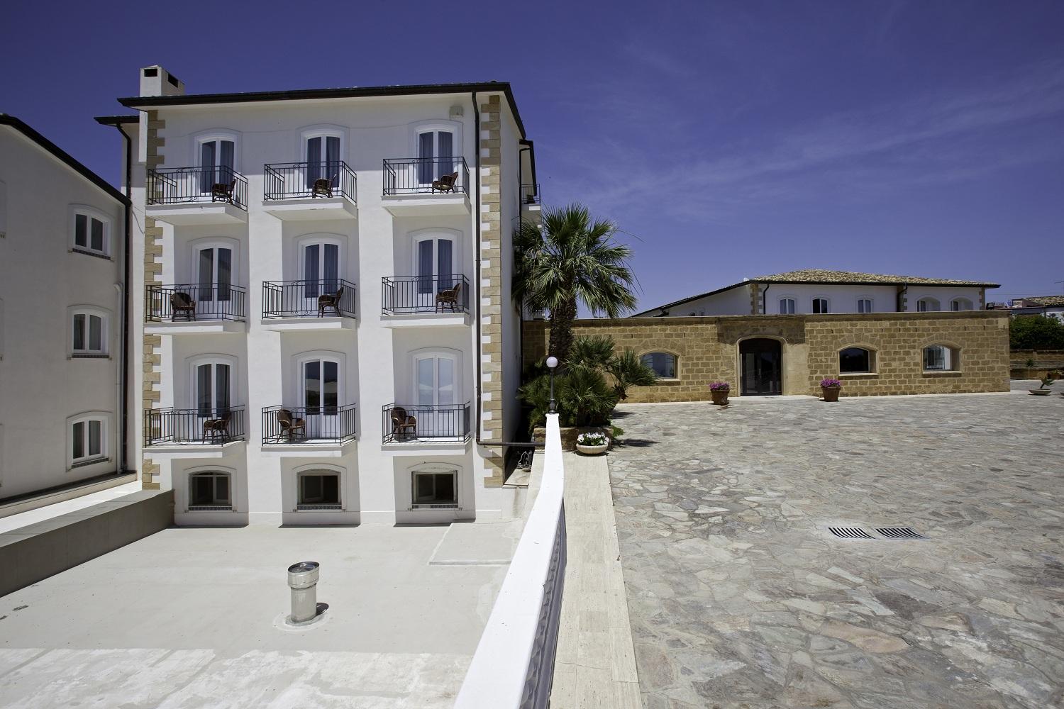 Ih Hotels Agrigento Kaos Resort מראה חיצוני תמונה