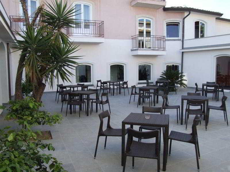 Ih Hotels Agrigento Kaos Resort מראה חיצוני תמונה