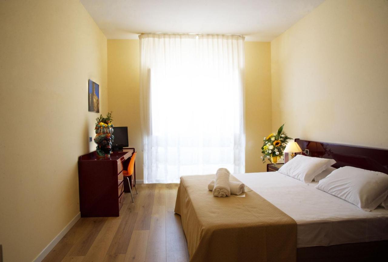 Ih Hotels Agrigento Kaos Resort מראה חיצוני תמונה